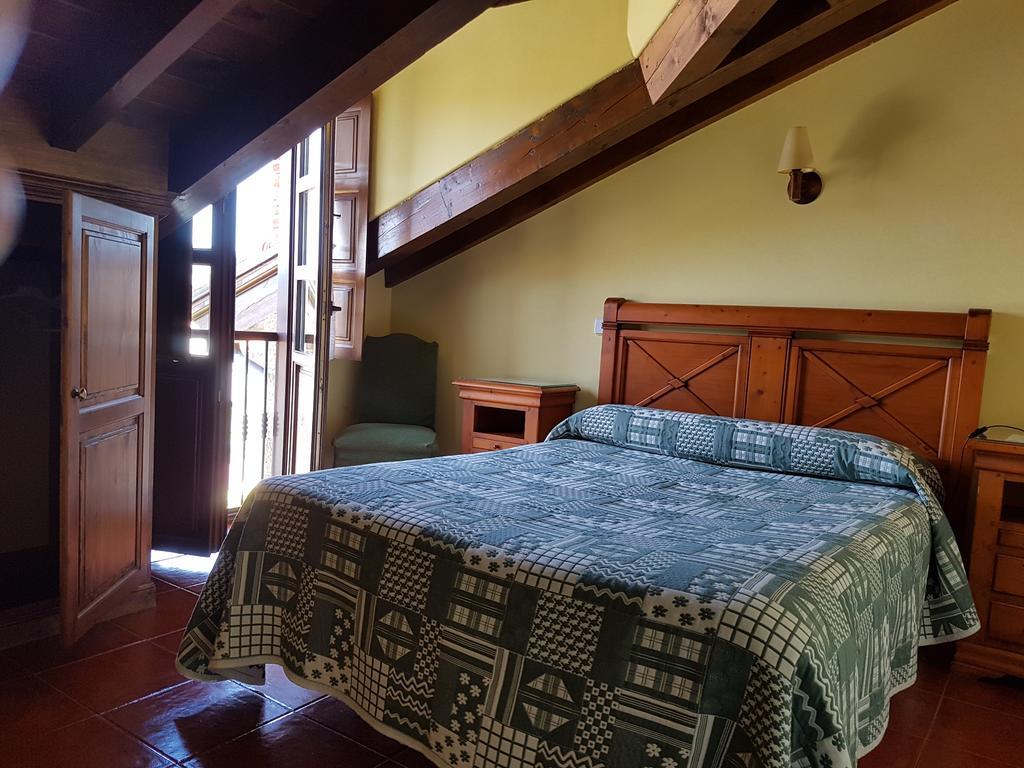 El Pedroso Hotel Сантилана дел Мар Екстериор снимка